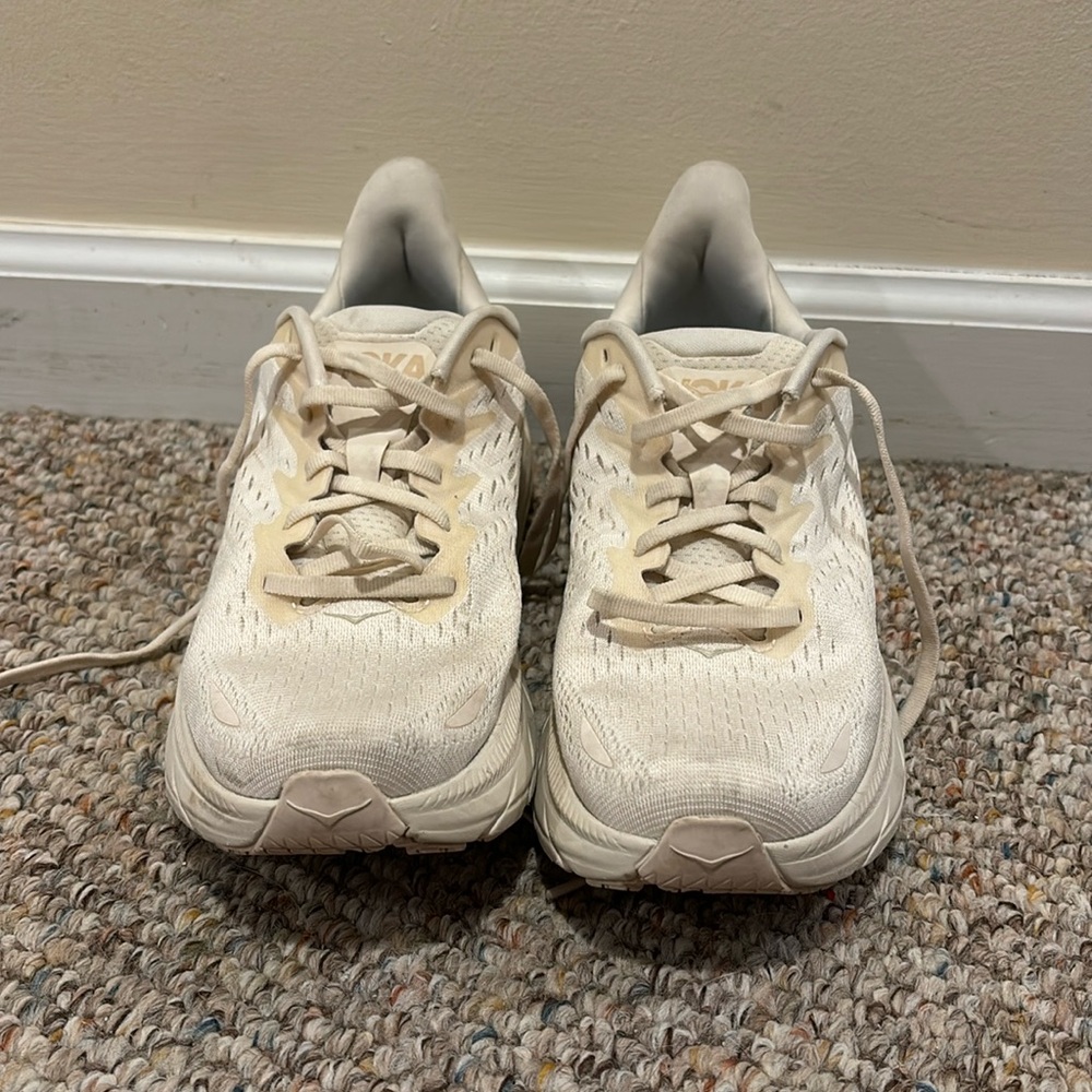 Hoka Clifton 8